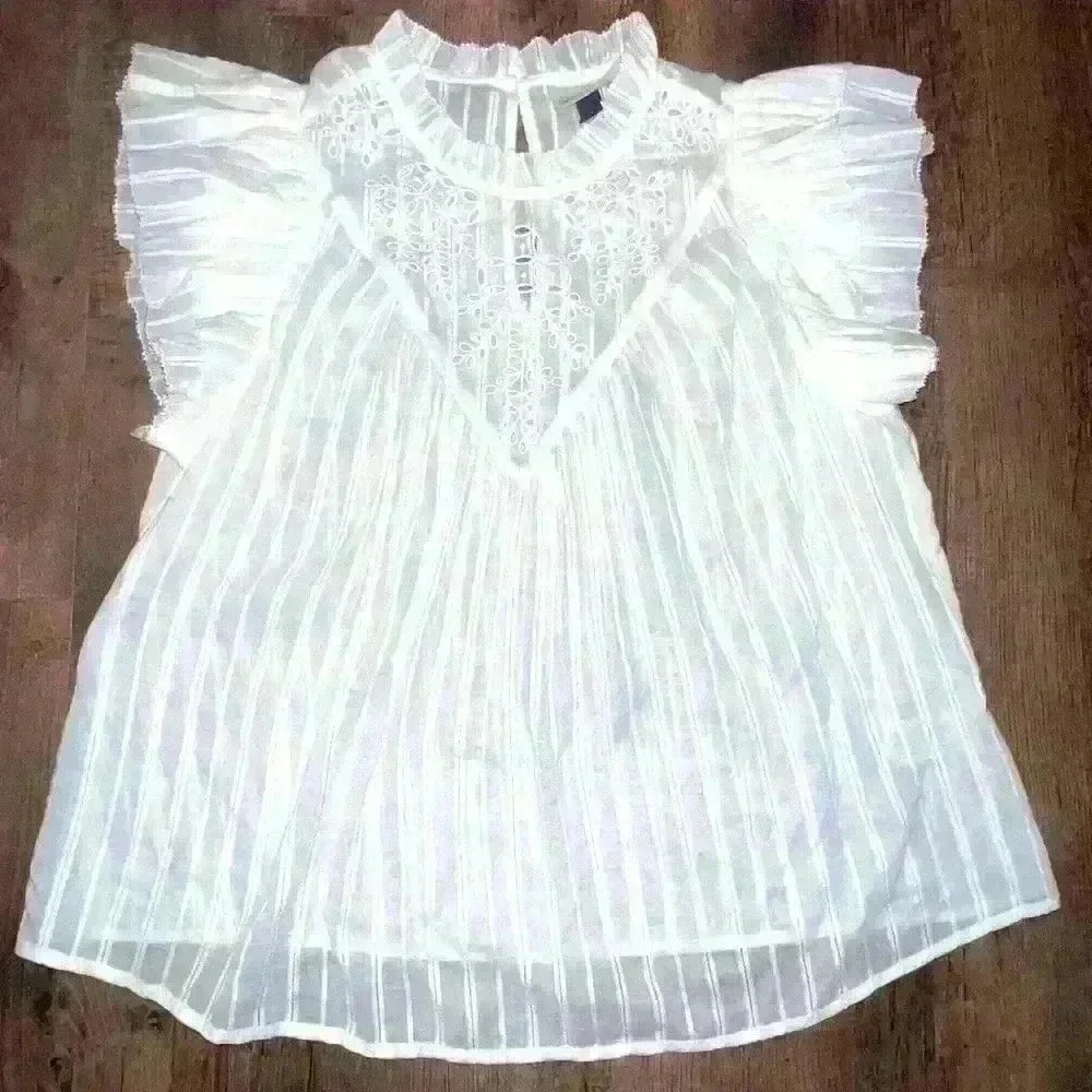 Universal threads sheer white top